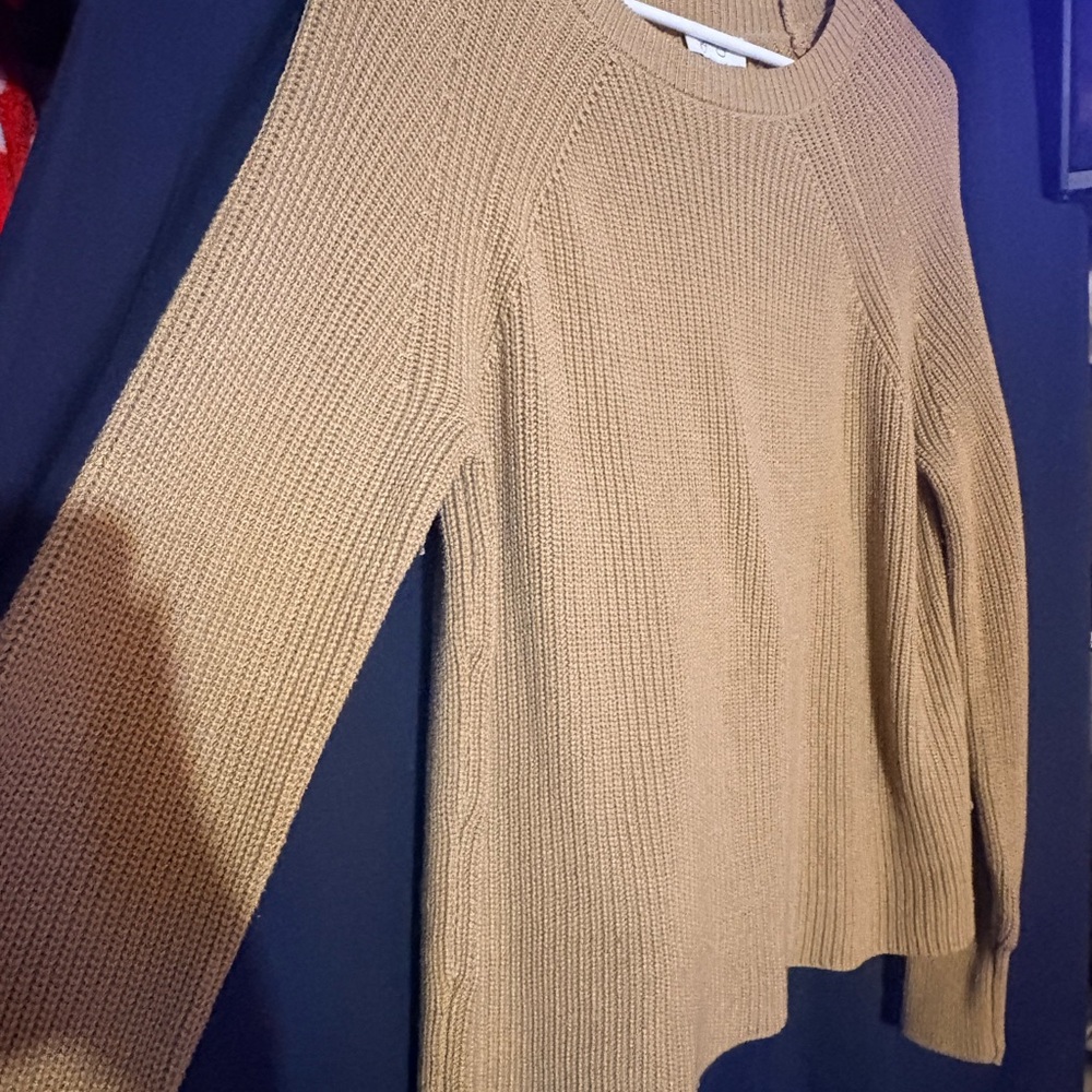 Jessica Simpson Classic Tan Crew Neck Sweater